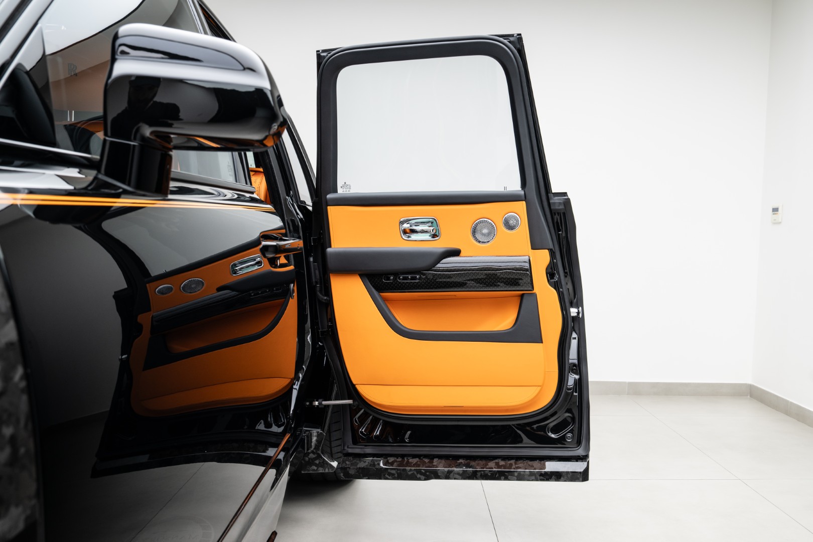 2026 ROLLS ROYCE CULLINAN BLACK BADGE BY MANSORY | GCC | WARRANTY SERVICE | FULL CARBON